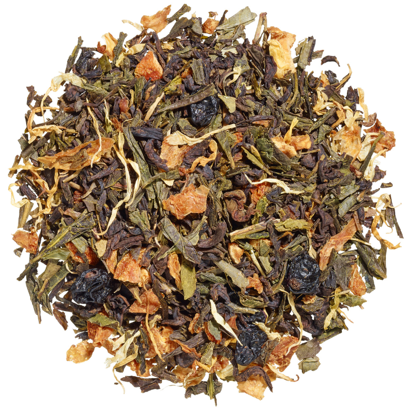 Grüner Tee mit Orange, schwarzer Johannisbeere und Ringelblumenblüten in sommerlicher Mischung