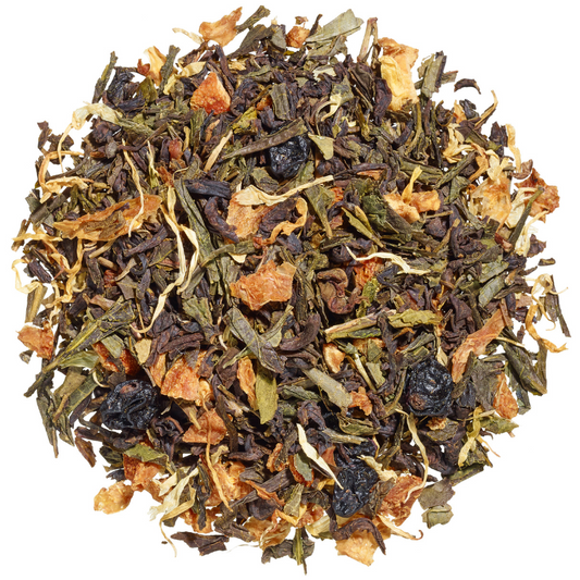 Grüner Tee mit Orange, schwarzer Johannisbeere und Ringelblumenblüten in sommerlicher Mischung